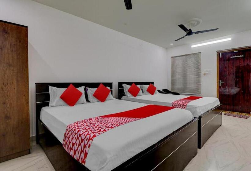 Трехместный Номер Классика, Oyo Vnr Convention