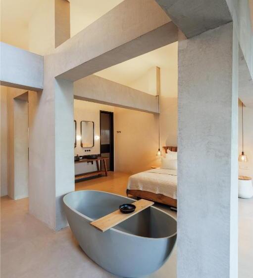 חדר סופריור עם מיטת קינג, Roome