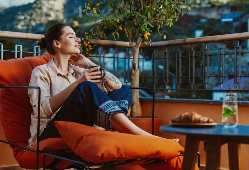 חדר דלוקס, Roome