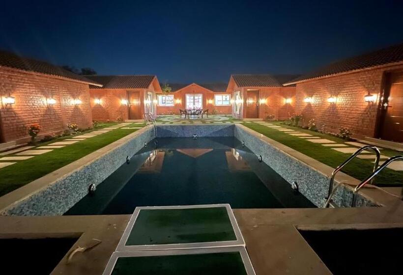 别墅: 1间卧室带游泳池, Sukriti Farmhouse, Cottage Theme Stay In Ncr