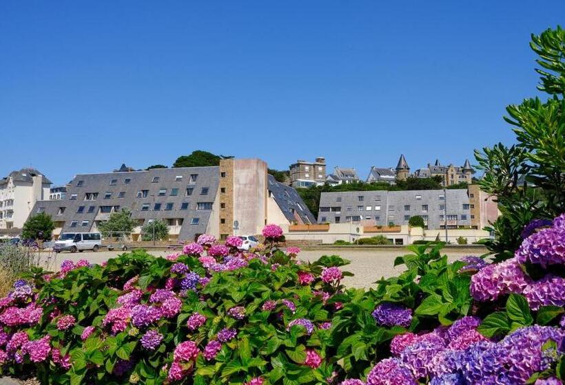 اتاق استاندارد سه نفره, Vvf Côte De Granit Rose à Trébeurden