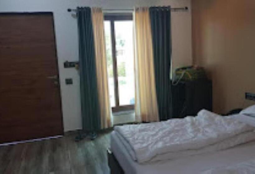 豪华房间, Jimira Resort , Shivrajpur