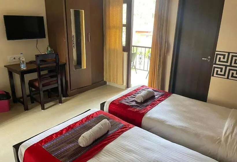 バルコニー付きスタンダードトリプルルーム, Menlha Wellness Resort
