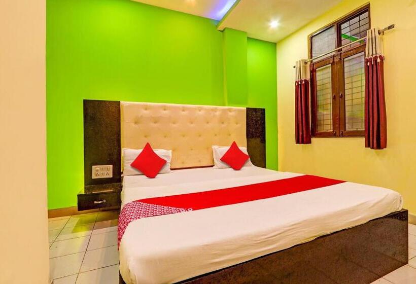 三人经典房间, Oyo Flagship Hotel Samruddhi Lodge