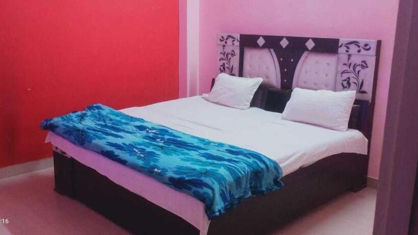 Трехместный Номер Классика, Oyo Hotel Royal Star