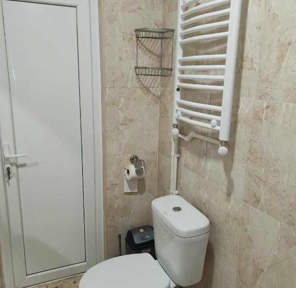 اتاق استاندارد, Georgian House