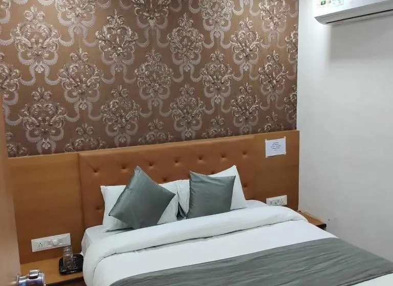Quarto deluxe, Globle