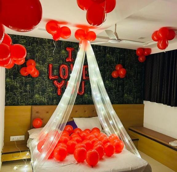 اتاق لوکس, Globle