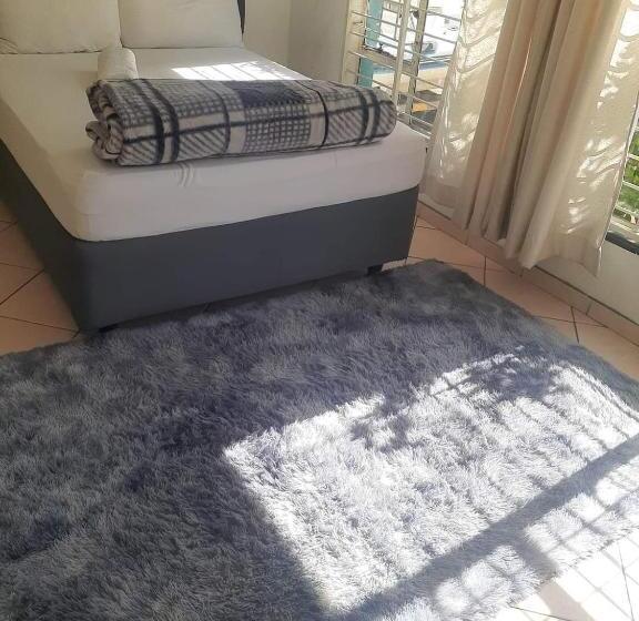 스탠다드 룸, Hunters Nest Guest House Bronkhorstspruit
