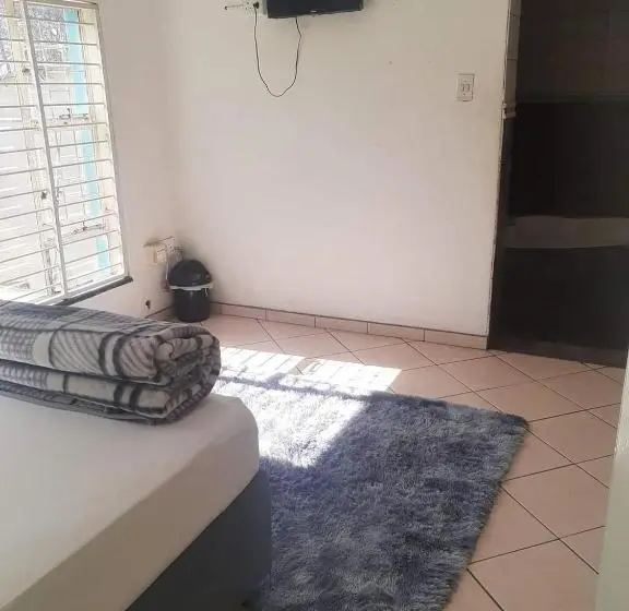 Standard-huone, Hunters Nest Guest House Bronkhorstspruit