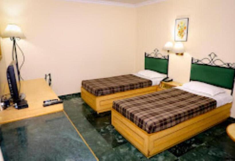 Номер Deluxe Одноместный, The Hotel Airport , Vadodara
