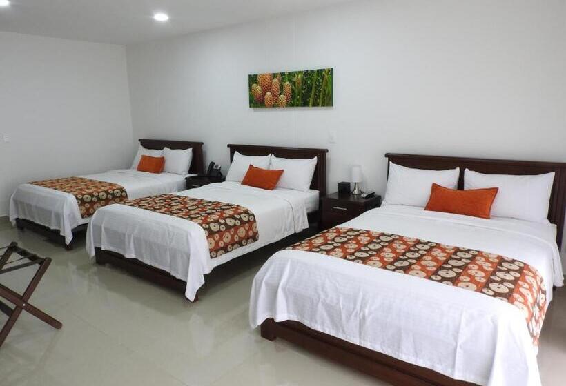 Номер Стандарт Трехместный, Finca Hotel San Jose