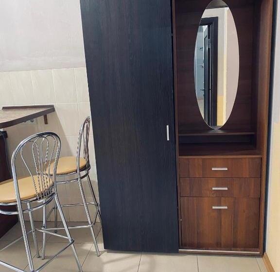 استودیو استاندارد با بالکن, Hostel Serge