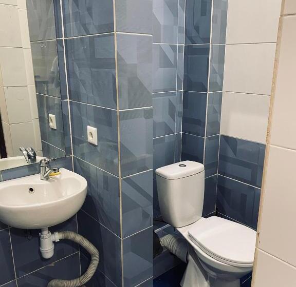 استودیو استاندارد با بالکن, Hostel Serge