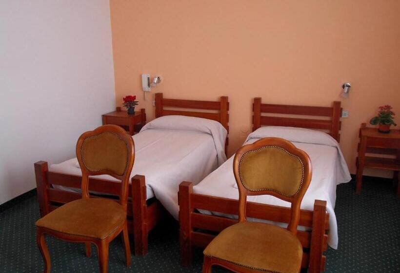 Quarto Estandar Individual, Albergo Betulla