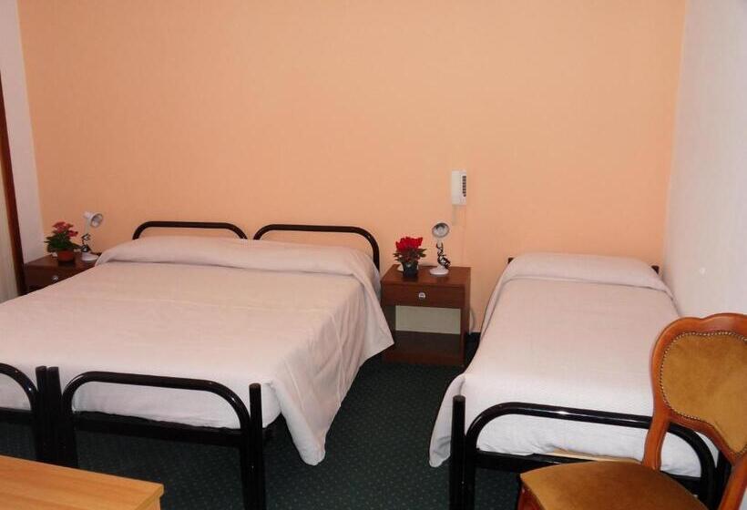 스탠다드 트리플 룸, Albergo Betulla