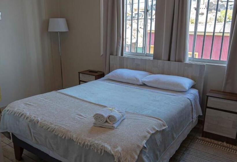 标准三人间, La Casona Del Desierto