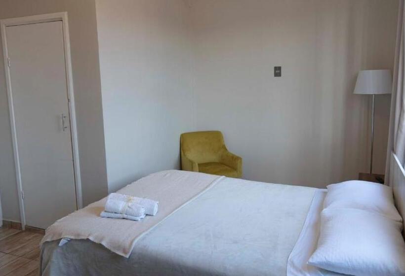 标准三人间, La Casona Del Desierto