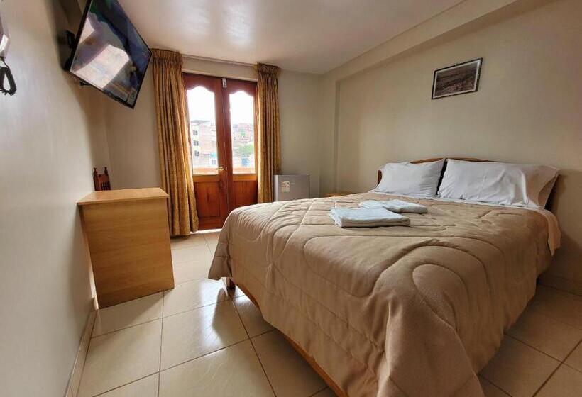 小型套房带阳台, Illari Wari Ii Hotel Sauna