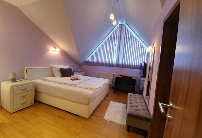 스탠다드 룸 킹사이즈 침대, Agropenzion 7divov