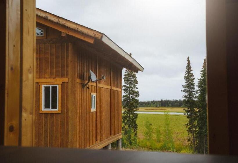 スタンダードバンガロー, Red Cariboo Resort