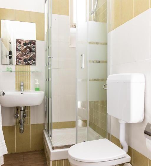 اتاق استاندارد, B&b Universita