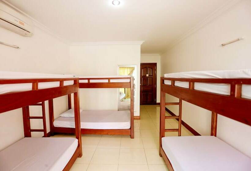 ルームシェアのワンベッド, Hang Tep Hostel