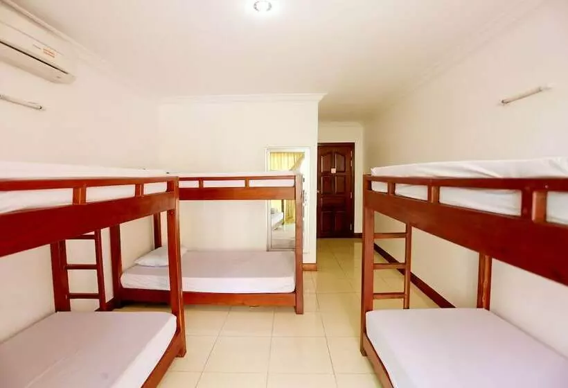 ルームシェアのワンベッド, Hang Tep Hostel