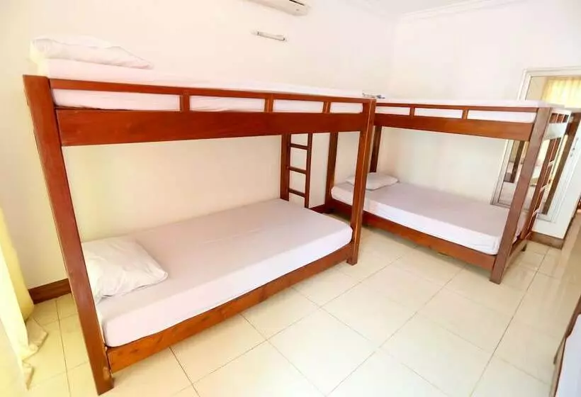 ルームシェアのワンベッド, Hang Tep Hostel