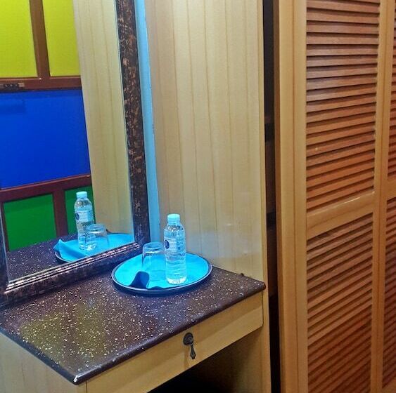 اتاق استاندارد یک نفره, C & L Bay View Inn