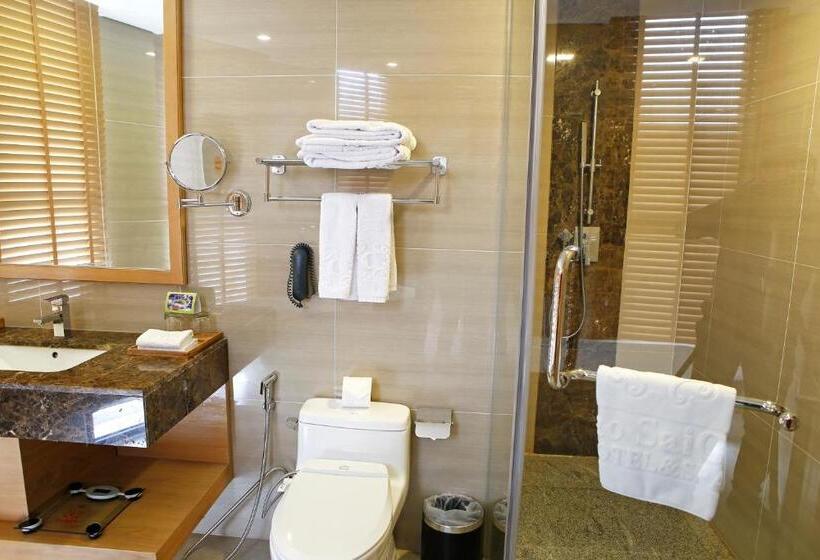 مجموعه ویستا شهر, Ciao Saigon Hotel & Spa