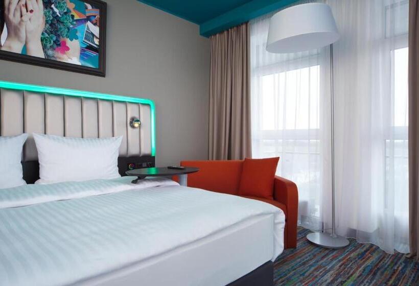 اتاق استاندارد با چشم‌انداز, Park Inn By Radisson Riga Valdemara