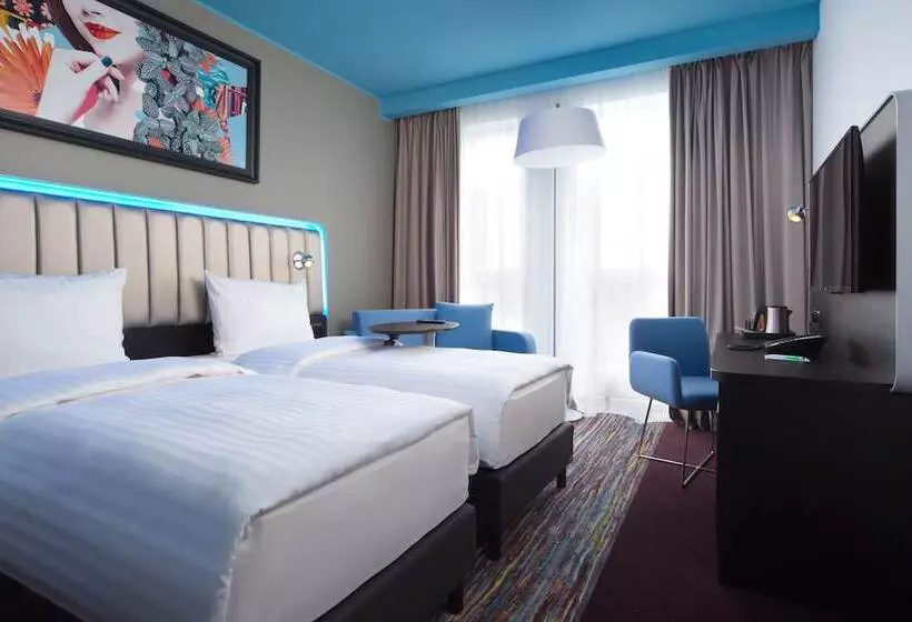 اتاق سوپریور با بالکن, Park Inn By Radisson Riga Valdemara