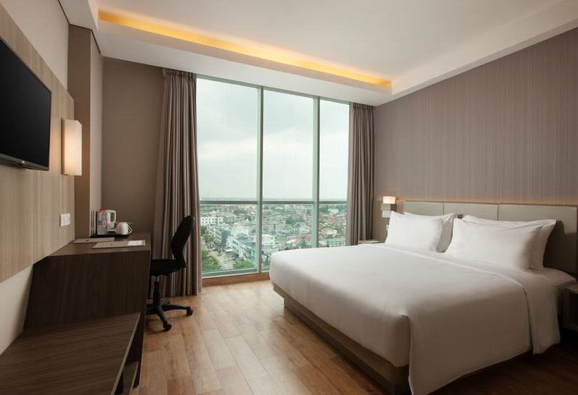 Номер Deluxe, Santika Radial Palembang