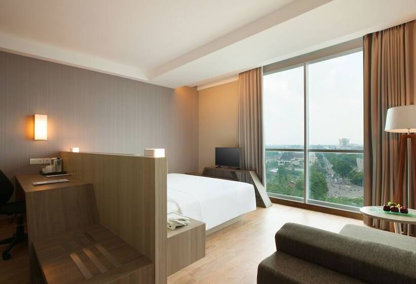 Номер Премиум, Santika Radial Palembang