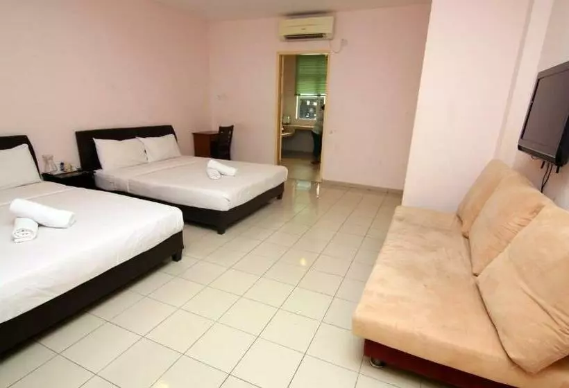 سوییت خانوادگی, Venice Inn