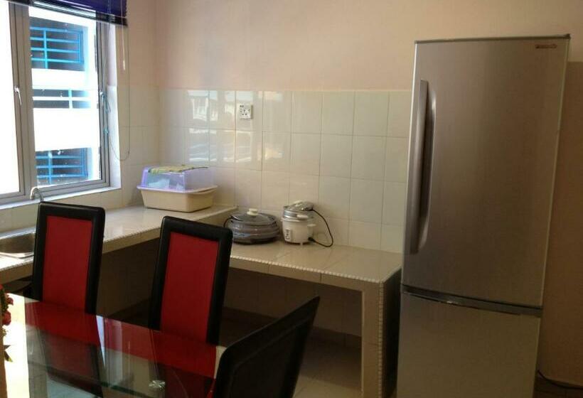 جناح عائلي, Venice Inn