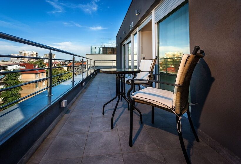 סטודיו סופריור, Madison Luxury Apartments & Rooms