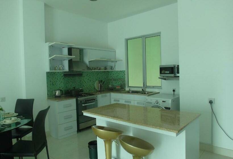 آپارتمان 2 خوابه, Mciti Suites