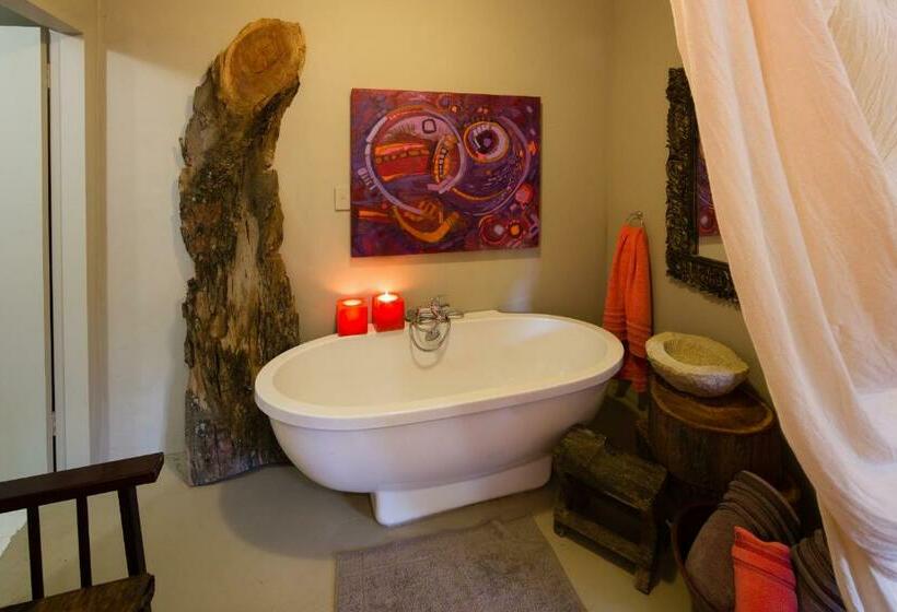 デラックスルーム, The Art Guesthouse