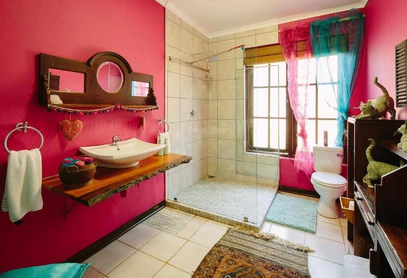 デラックスルーム, The Art Guesthouse