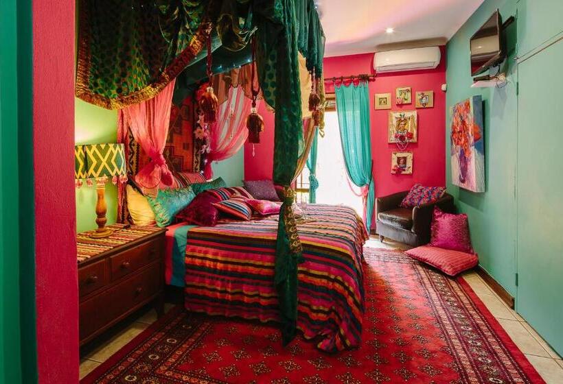 デラックスルーム, The Art Guesthouse