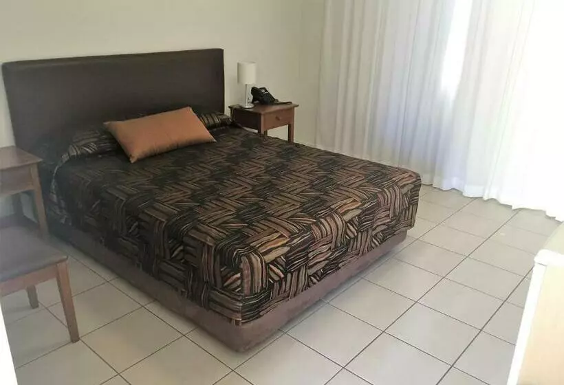 Standard-invahuone, Swag Motel