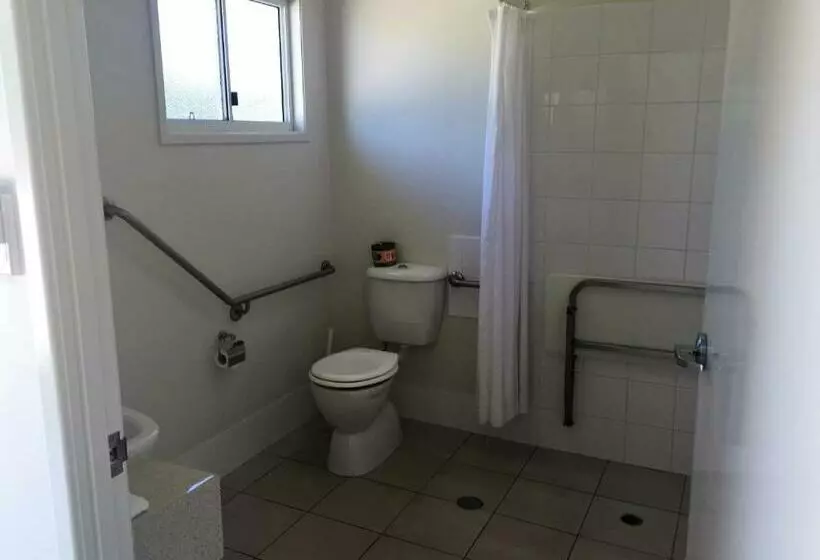 Standard-invahuone, Swag Motel