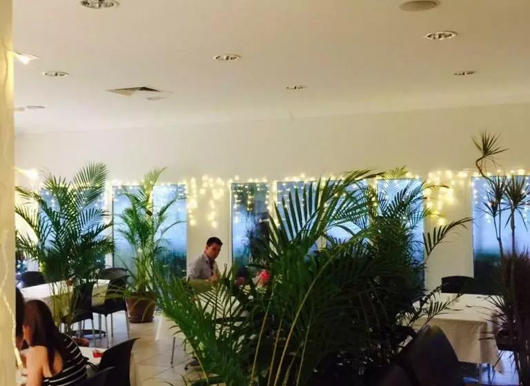 Standard-huone, Swag Motel