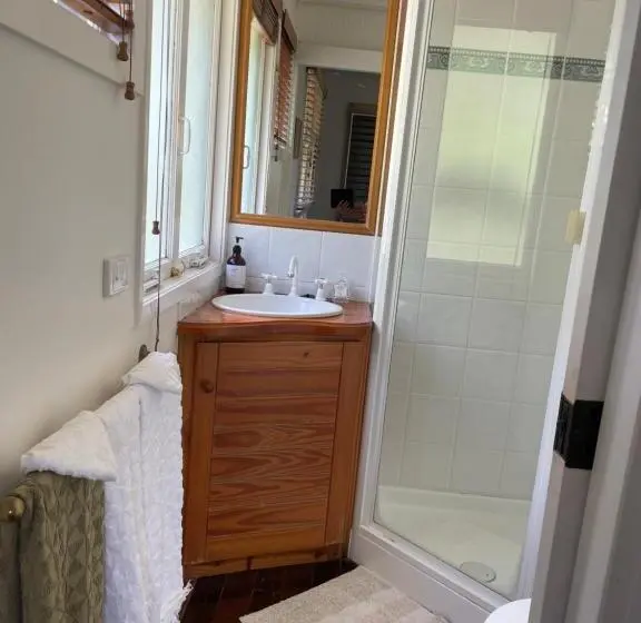 Perhesviitti, Noosa Hinterland Escape