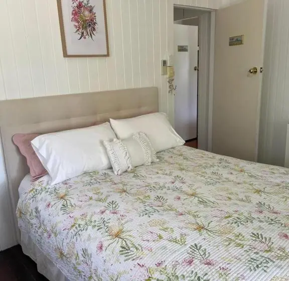 Perhebungalow, Noosa Hinterland Escape