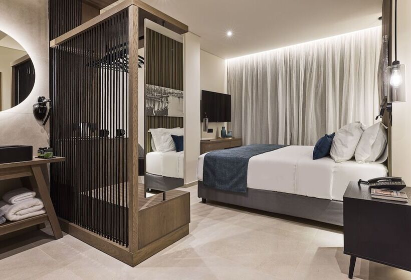 Номер Стандарт, Athenarum Portus Life & Style
