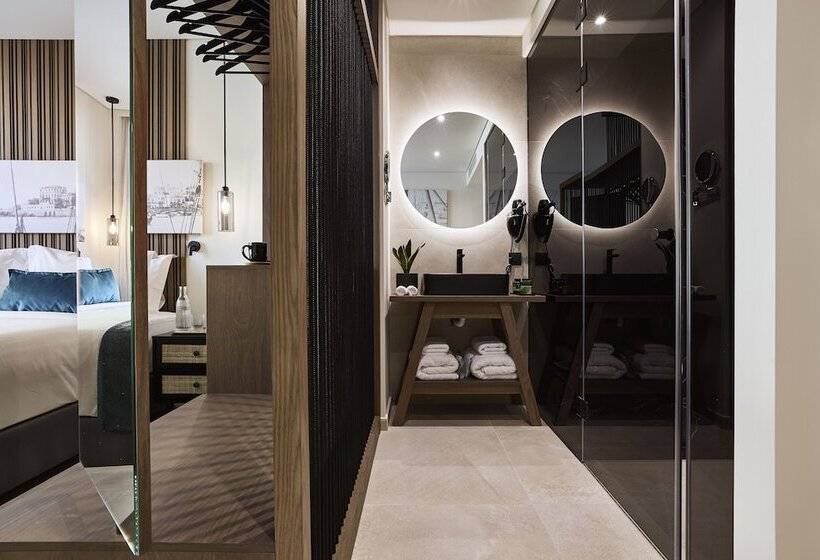 חדר קומפורט, Athenarum Portus Life & Style