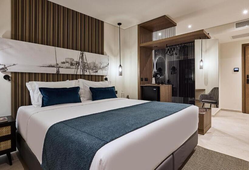 חדר קומפורט, Athenarum Portus Life & Style